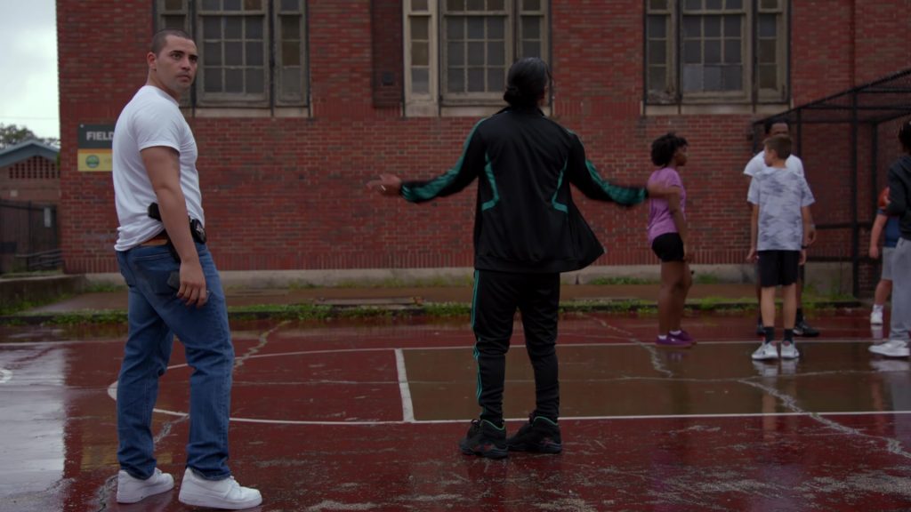 Nike Sneakers in Chicago P.D. S12E02 “Blood Bleeds Blue” (2024) (Image 1)