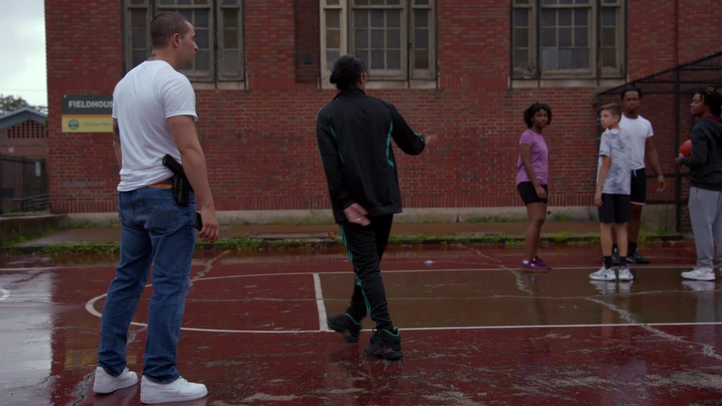 Nike Sneakers in Chicago P.D. S12E02 “Blood Bleeds Blue” (2024) (Image 2)