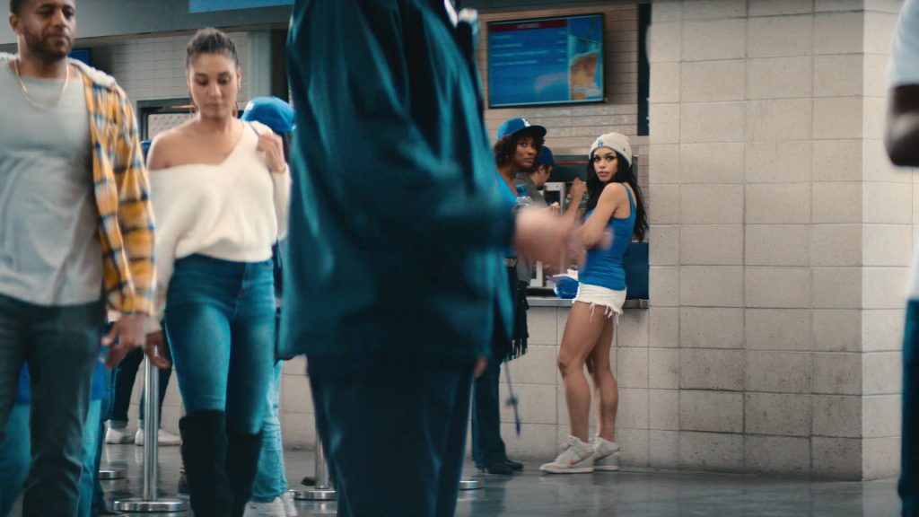Nike Sneakers in Clipped S01E01 “White Party” (2024) (Image 3)