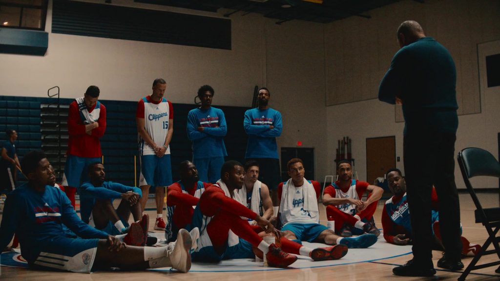 Nike Sneakers in Clipped S01E01 “White Party” (2024) (Image 6)