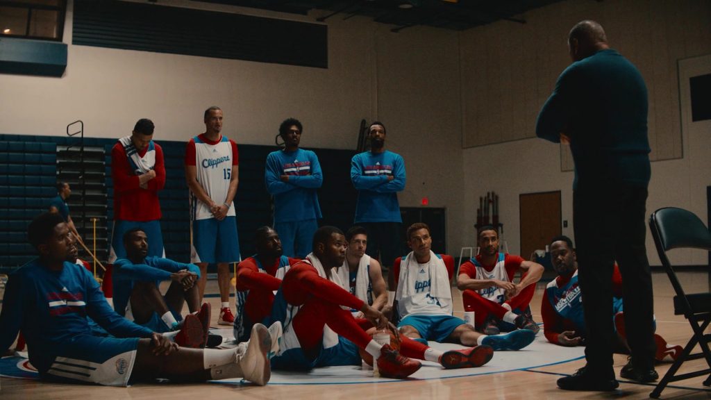 Nike Sneakers in Clipped S01E01 “White Party” (2024) (Image 7)