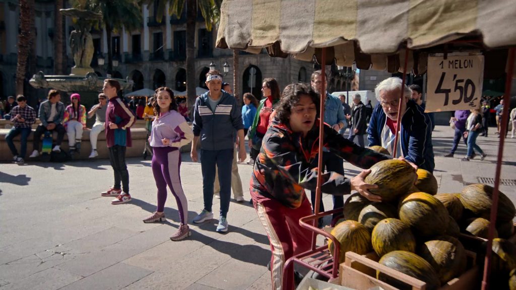 Nike Sneakers in Cobra Kai S06E10 “Eunjangdo” (2024) (Image 6)