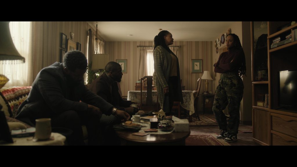 Nike Sneakers in Cross S01E04 “Masks” (2024) (Image 4)