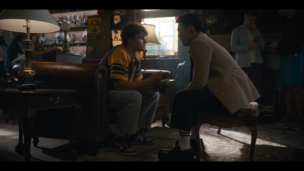 Nike Sneakers in Cruel Intentions S01E08 “Theta” (2024) (Image 1)