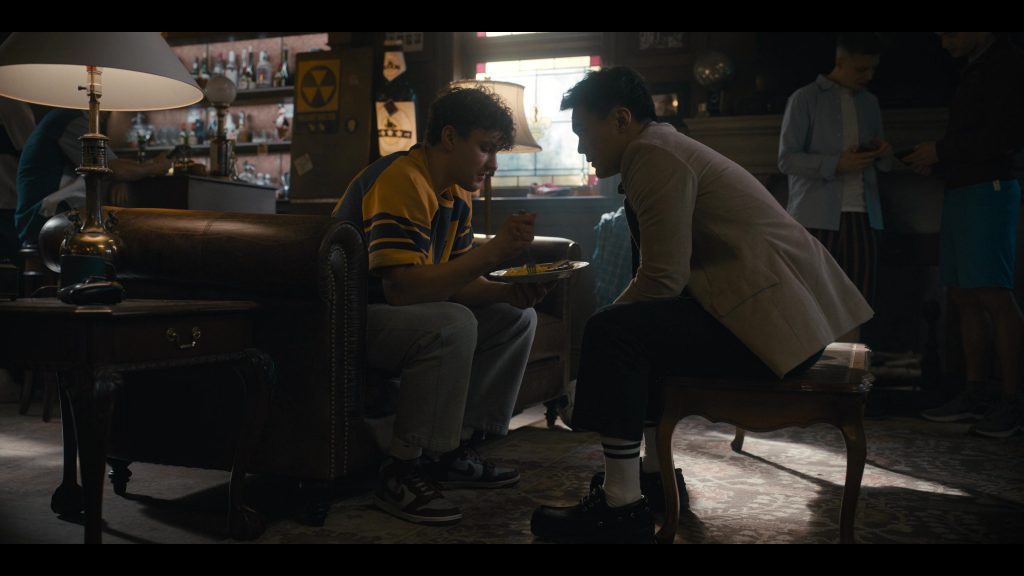 Nike Sneakers in Cruel Intentions S01E08 “Theta” (2024) (Image 3)