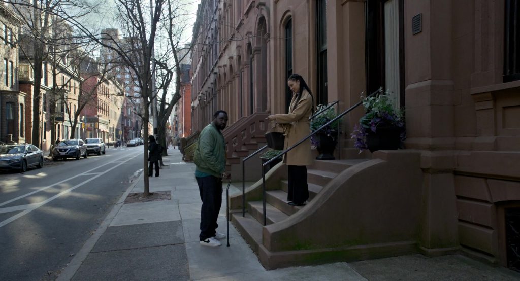 Nike Sneakers in Dope Thief S01E08 “Innocent People” (2025) (Image 26)