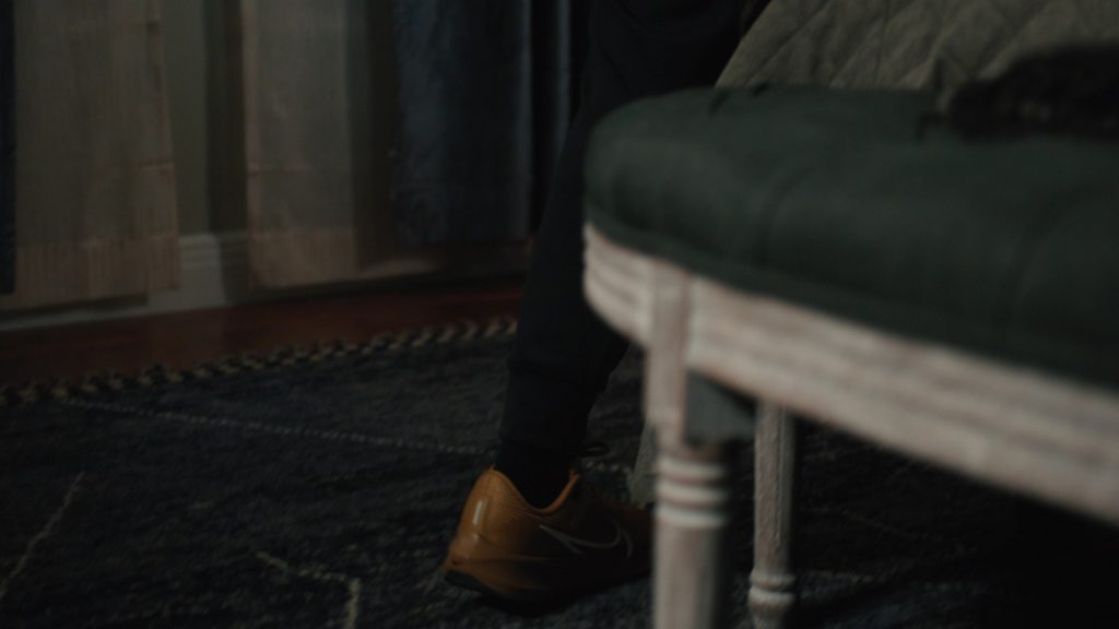 Nike Sneakers in Elsbeth S01E05 “Ball Girl” (2024) (Image 2)