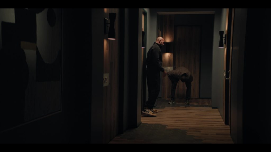 Nike Sneakers in Emperor of Ocean Park S01E07 (2024) (Image 2)