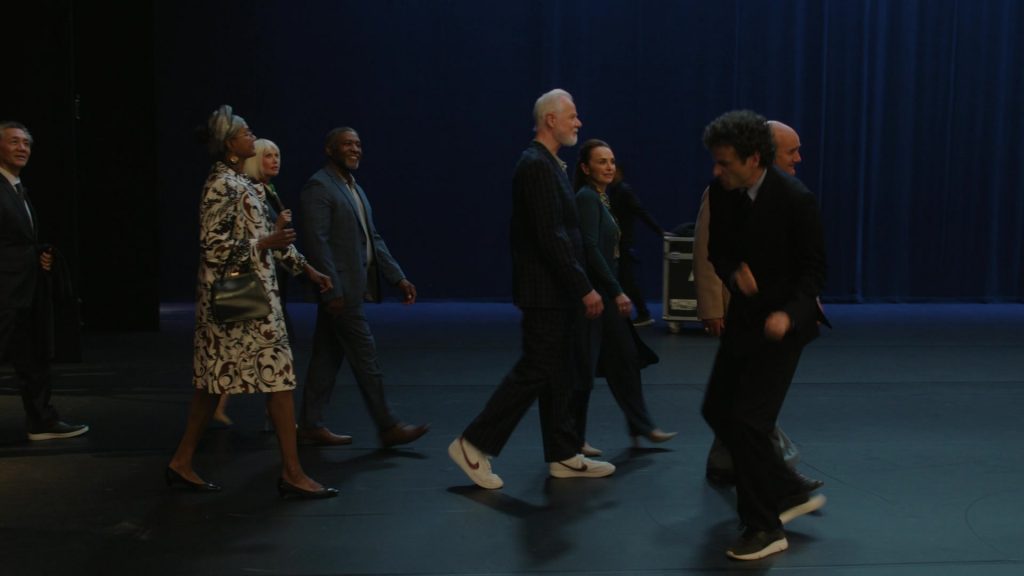 Nike Sneakers in Etoile S01E03 “The Fish” (2025) (Image 4)