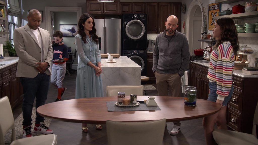 Nike Sneakers in Extended Family S01E01 “Pilot” (2023) (Image 3)