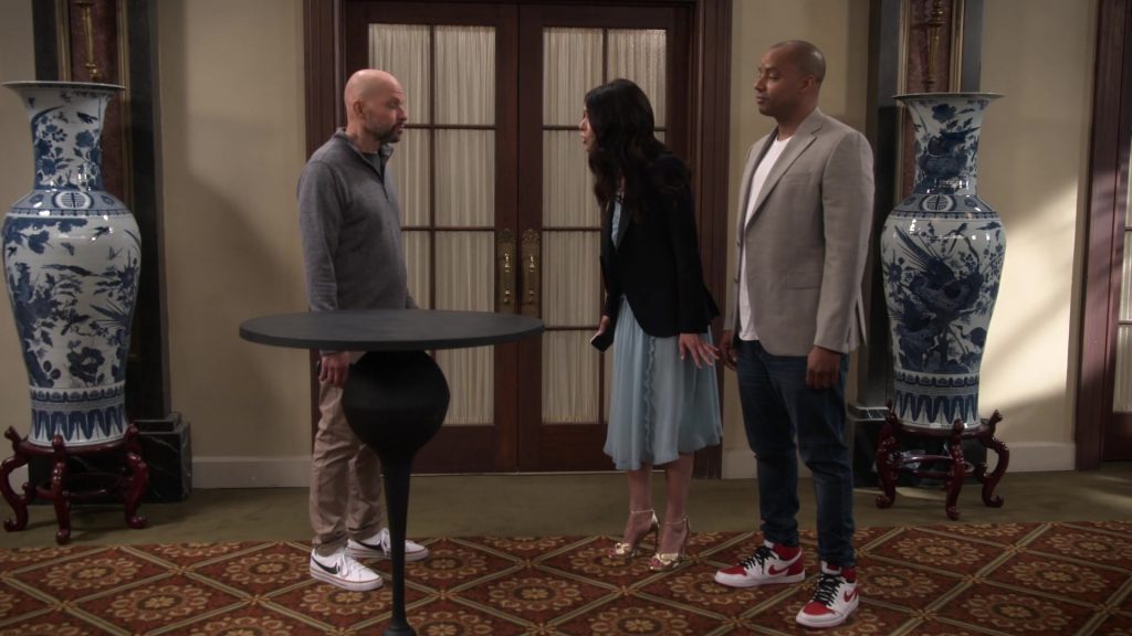 Nike Sneakers in Extended Family S01E01 “Pilot” (2023) (Image 9)