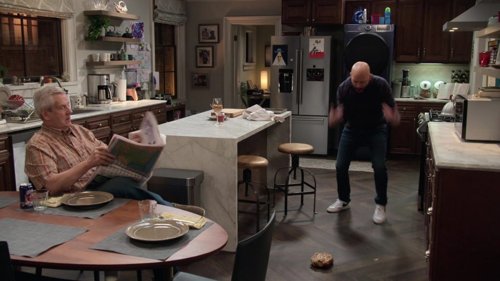 Nike Sneakers in Extended Family S01E03 “The Consequences of Gaming” (2024) (Image 10)
