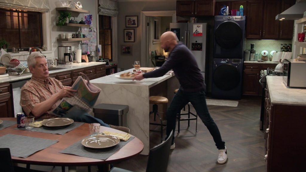 Nike Sneakers in Extended Family S01E03 “The Consequences of Gaming” (2024) (Image 5)