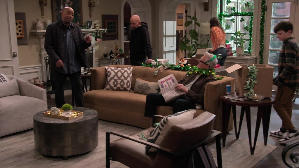 Nike Sneakers in Extended Family S01E12 “The Consequences of Being Irish” (2024) (Image 2)