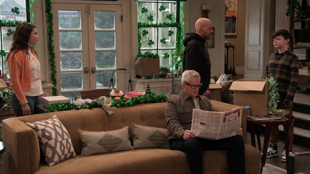 Nike Sneakers in Extended Family S01E12 “The Consequences of Being Irish” (2024) (Image 5)