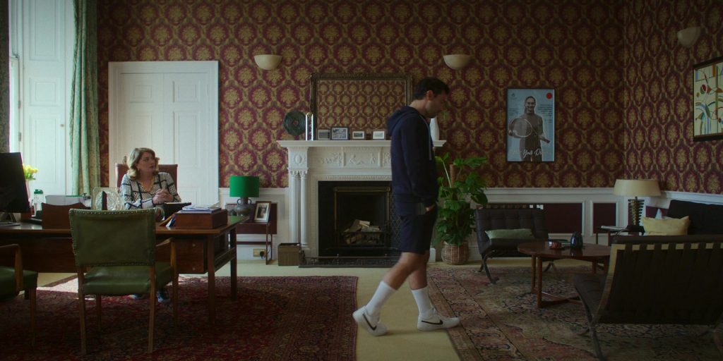 Nike Sneakers in Fifteen-Love S01E02 (2023) (Image 1)