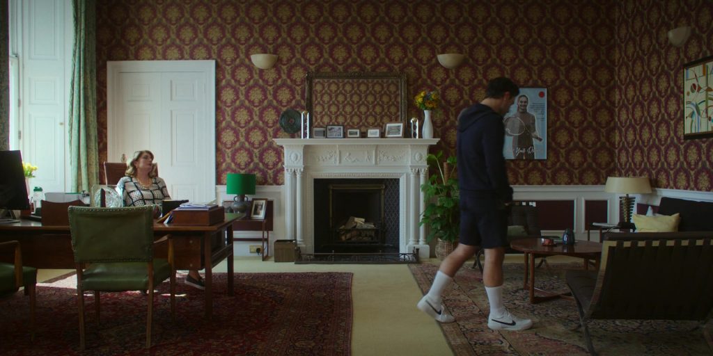 Nike Sneakers in Fifteen-Love S01E02 (2023) (Image 2)