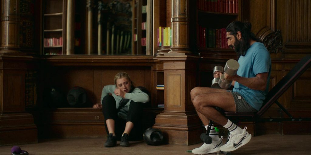 Nike Sneakers in Fifteen-Love S01E02 (2023) (Image 8)