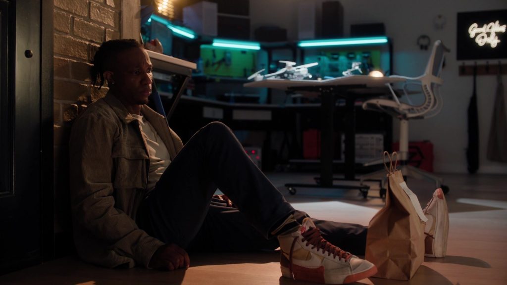 Nike Sneakers in Found S01E13 “Missing While Forgotten” (2024) (Image 3)