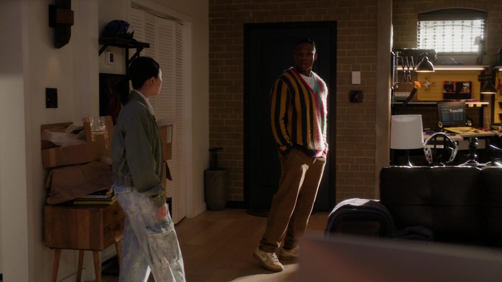 Nike Sneakers in Found S02E08 “Missing While Haunted” (2024) (Image 1)