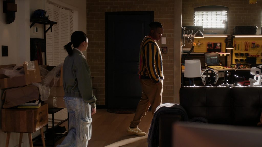 Nike Sneakers in Found S02E08 “Missing While Haunted” (2024) (Image 2)