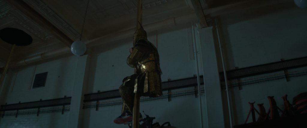 Nike Sneakers in Ghostbusters - Frozen Empire (2024) (Image 2)