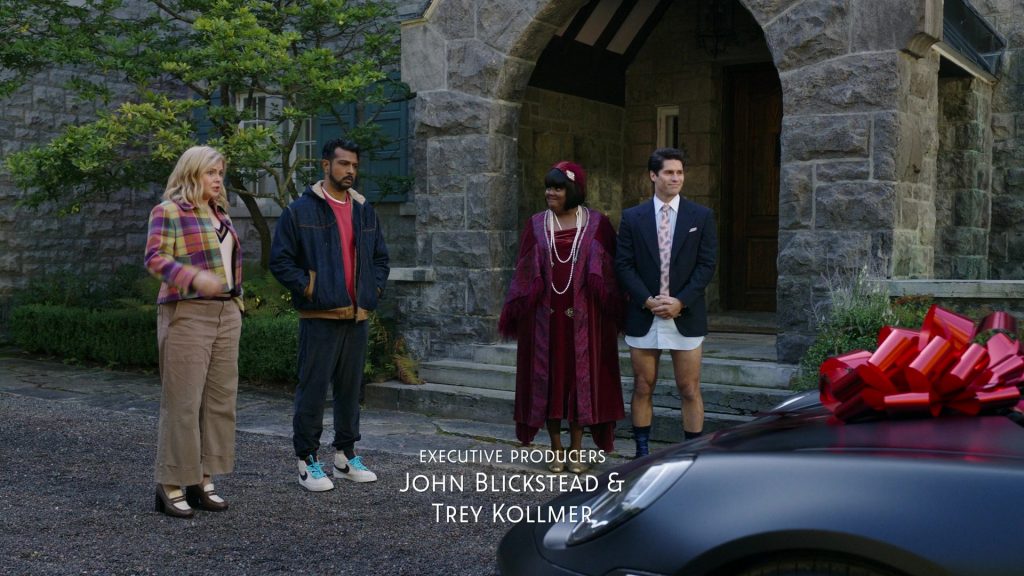 Nike Sneakers in Ghosts S05E05 “T-Daddy” (2025) (Image 5)