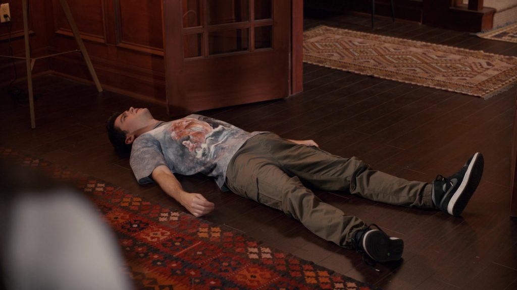 Nike Sneakers in Ginny and Georgia S03E05 “Boom Goes the Dynamite” (2025) (Image 1)