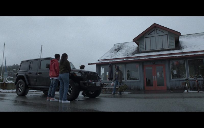 Nike Sneakers in Goosebumps S01E09 “Night of the Living Dummy Part 2” (2023) (Image 1)