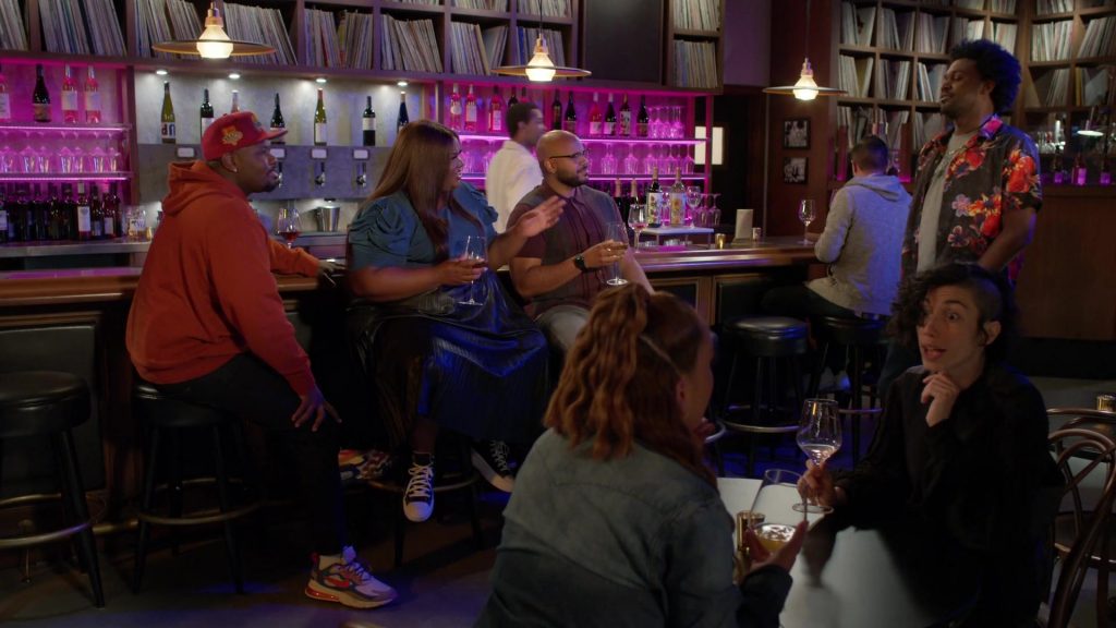 Nike Sneakers in Grand Crew S02E06 “Wine & Roasts” (2023) (Image 3)