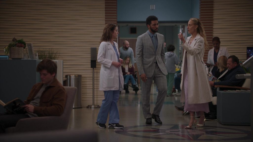 Nike Sneakers in Greys Anatomy S21E17 “Love You Like a Love Song” (2025) (Image 1)