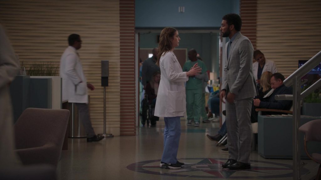 Nike Sneakers in Greys Anatomy S21E17 “Love You Like a Love Song” (2025) (Image 5)