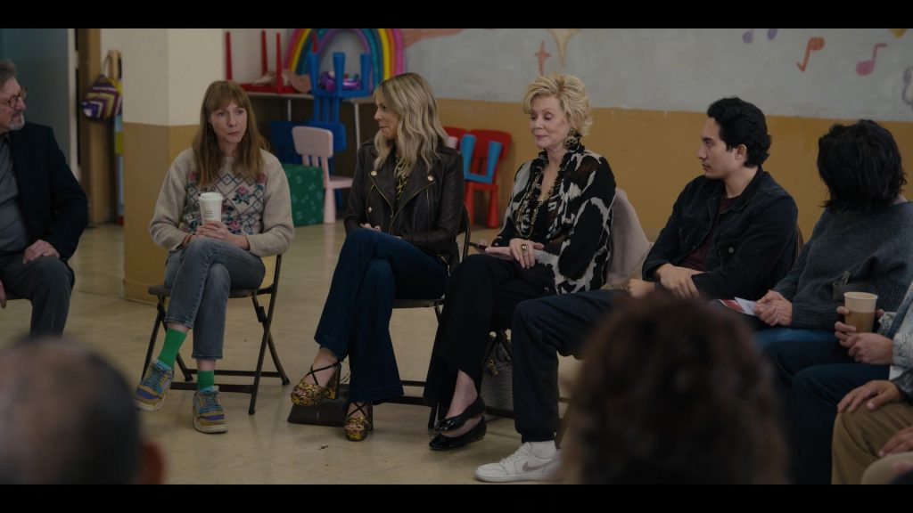 Nike Sneakers in Hacks S03E03 “The Roast Of Deborah Vance” (2024) (Image 1)