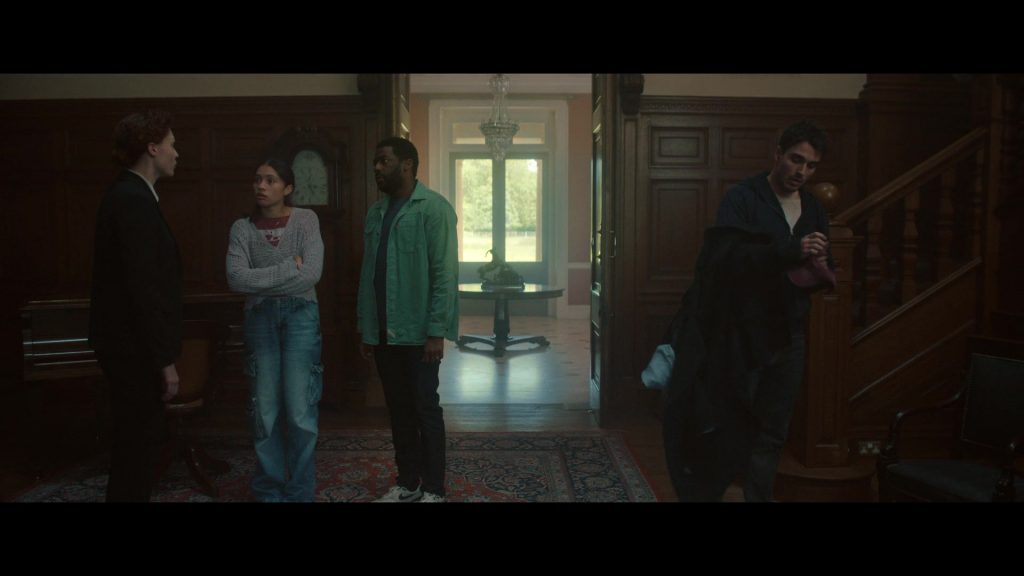 Nike Sneakers in Hostage S01E05 (2025) (Image 1)