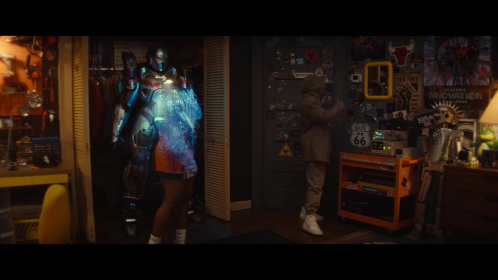Nike Sneakers in Ironheart S01E04 “Bad Magic” (2025) (Image 1)