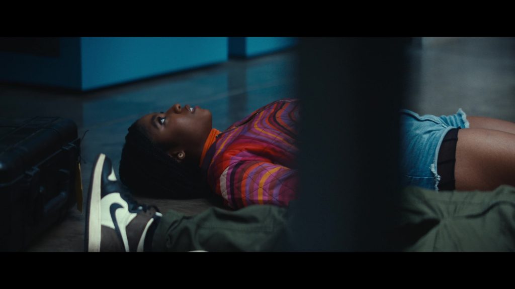 Nike Sneakers in Ironheart S01E04 “Bad Magic” (2025) (Image 9)