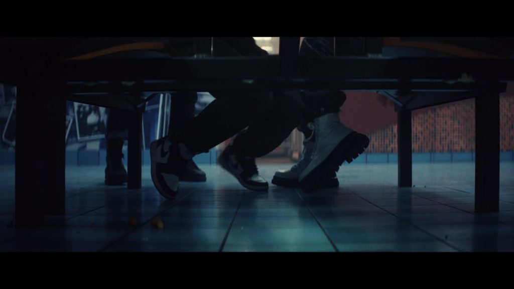 Nike Sneakers in Ironheart S01E05 “Karma's a Glitch” (2025) (Image 1)