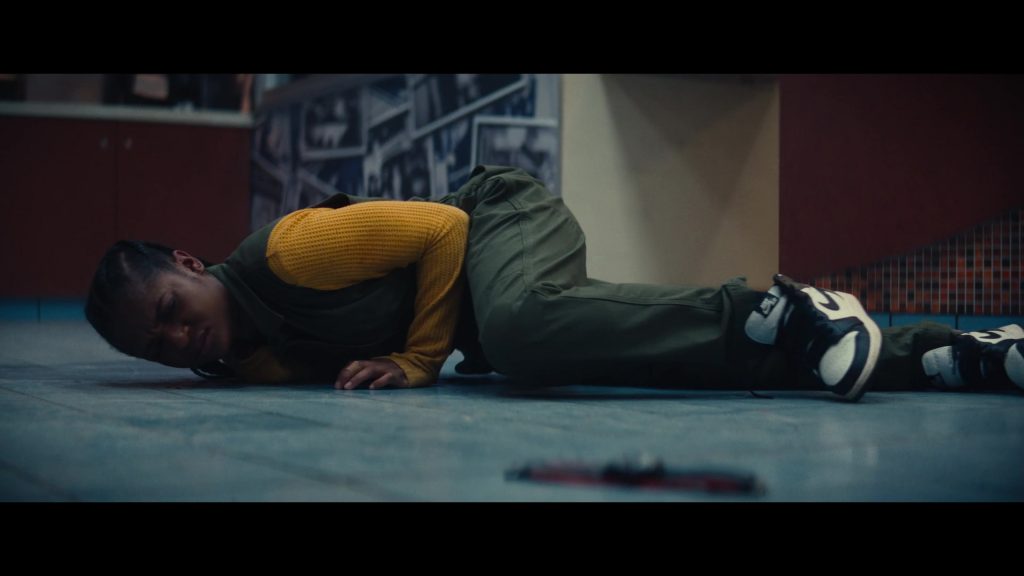 Nike Sneakers in Ironheart S01E05 “Karma's a Glitch” (2025) (Image 2)