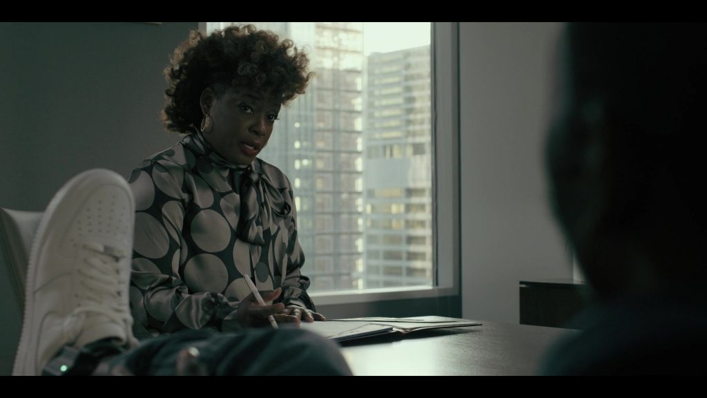 Nike Sneakers in Justified - City Primeval S01E04 “Kokomo” (2023) (Image 1)