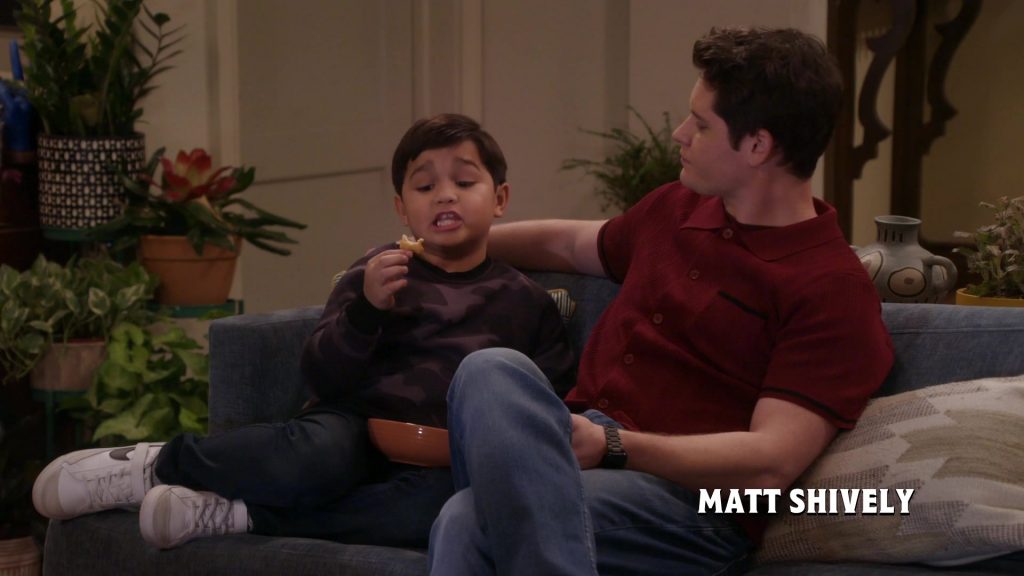 Nike Sneakers in Lopez vs Lopez S03E08 “Lopez vs Dateline” (2024) (Image 11)