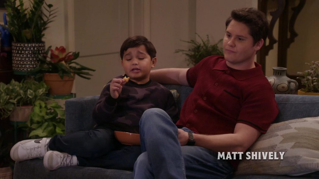 Nike Sneakers in Lopez vs Lopez S03E08 “Lopez vs Dateline” (2024) (Image 12)