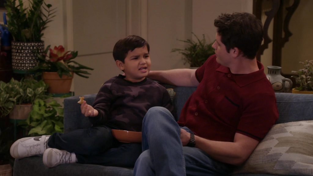 Nike Sneakers in Lopez vs Lopez S03E08 “Lopez vs Dateline” (2024) (Image 6)