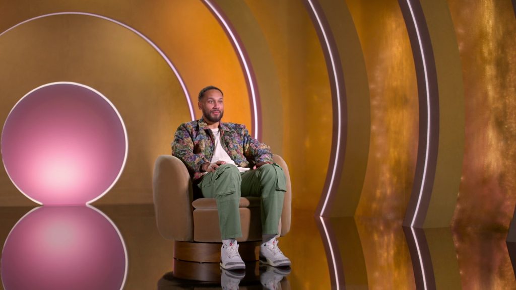 Nike Sneakers in Love Is Blind S08E03 “Hunger Games of Love” (2025) (Image 30)