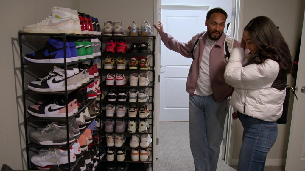 Nike Sneakers in Love Is Blind S08E08 “A Family Affair” (2025) (Image 6)