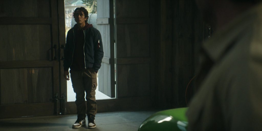 Nike Sneakers in Motorheads S01E01 “Pilot” (2025) (Image 1)