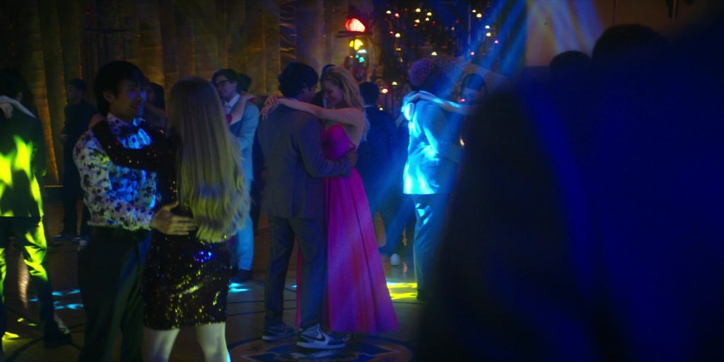 Nike Sneakers in Motorheads S01E08 “Wiring” (2025) (Image 2)