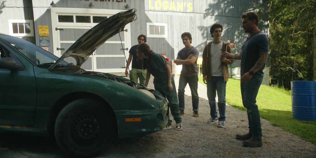 Nike Sneakers in Motorheads S01E08 “Wiring” (2025) (Image 5)