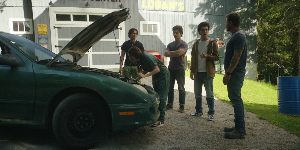 Nike Sneakers in Motorheads S01E08 “Wiring” (2025) (Image 7)