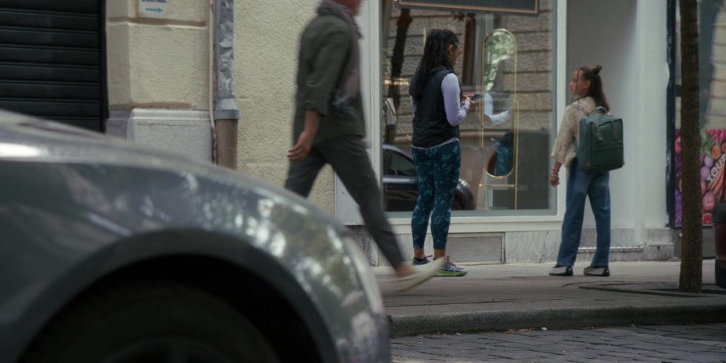 Nike Sneakers in NCIS Tony and Ziva S01E01 “No Country is Safe” (2025) (Image 2)