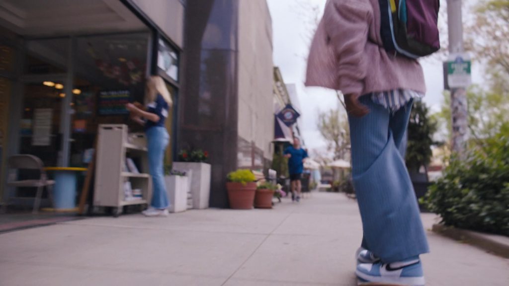 Nike Sneakers in Naomi S01E01 “Pilot” (2022) (Image 2)